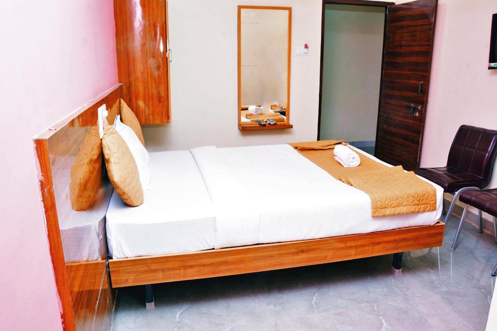 Udupi Deluxe Lodge Gulbarga Kulbarga Exterior foto