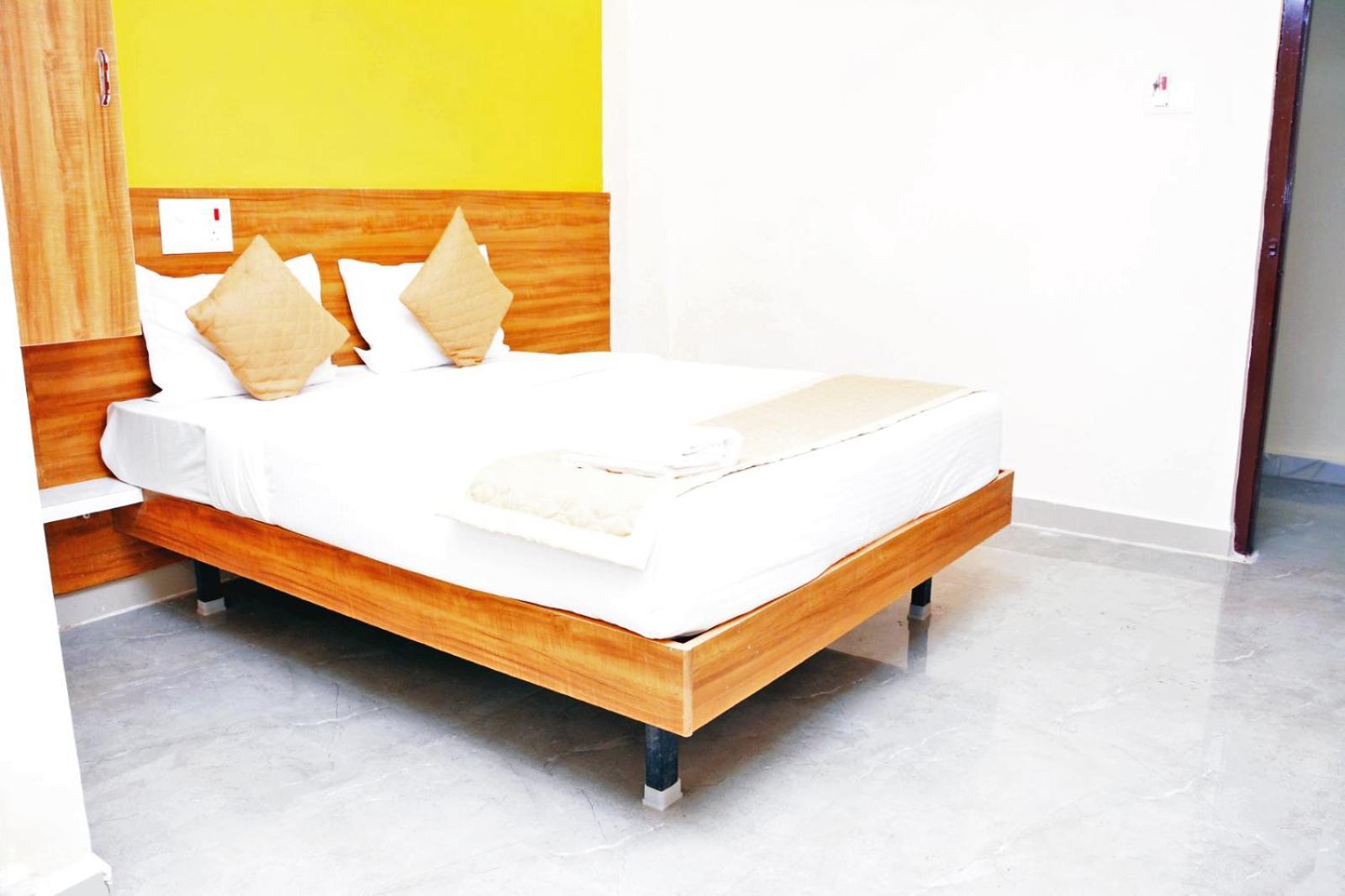Udupi Deluxe Lodge Gulbarga Kulbarga Exterior foto