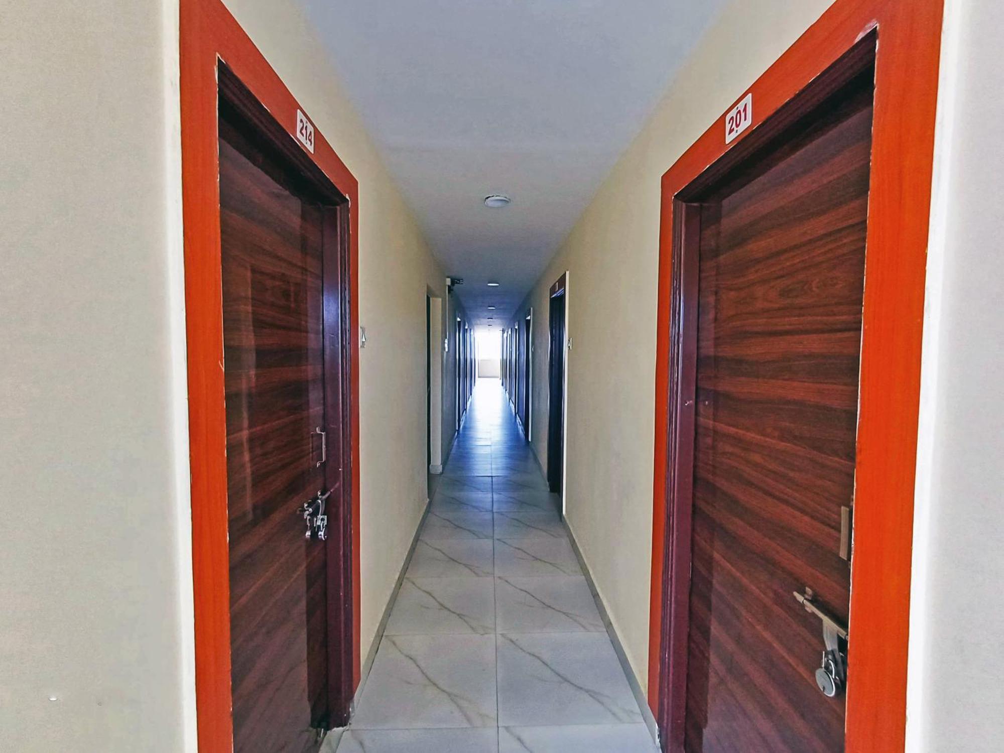 Udupi Deluxe Lodge Gulbarga Kulbarga Exterior foto