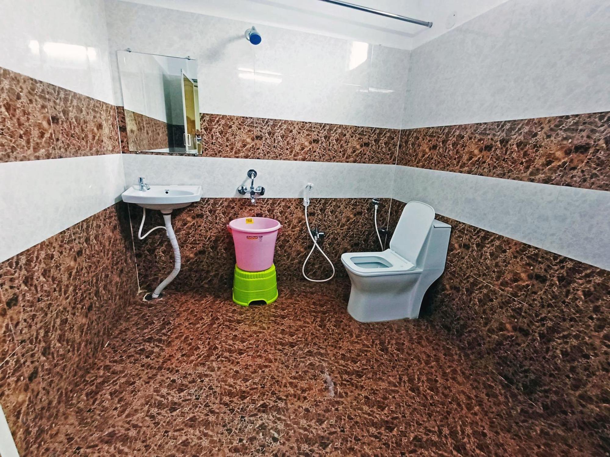Udupi Deluxe Lodge Gulbarga Kulbarga Exterior foto