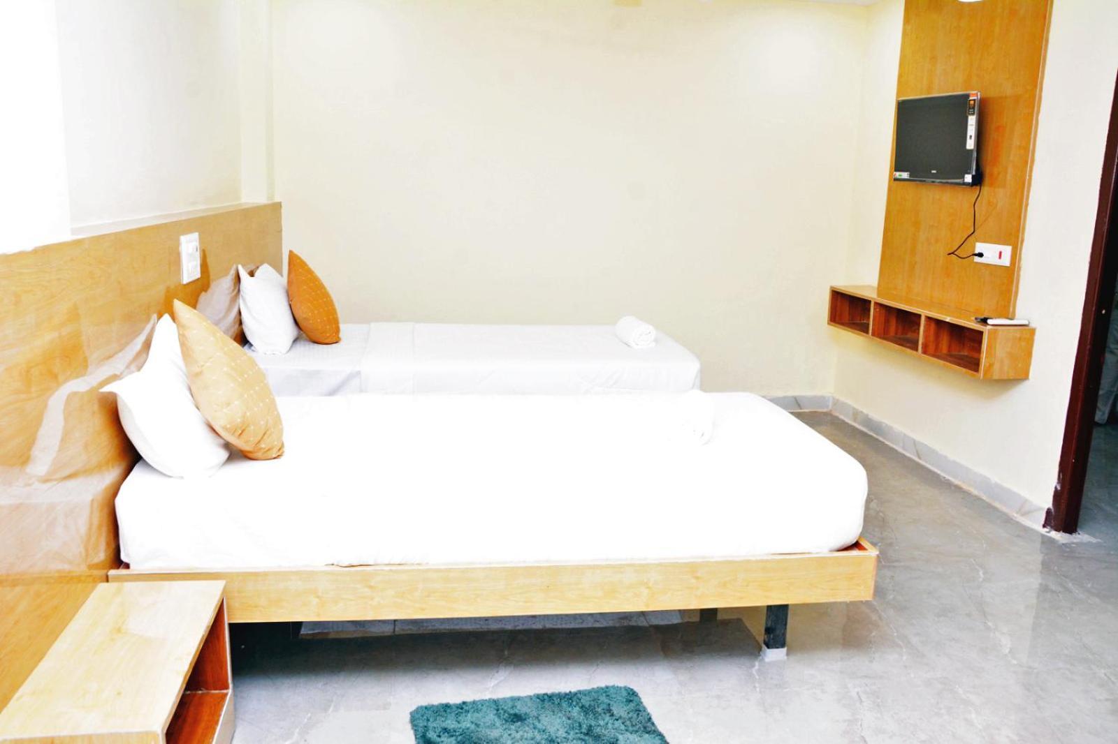 Udupi Deluxe Lodge Gulbarga Kulbarga Exterior foto