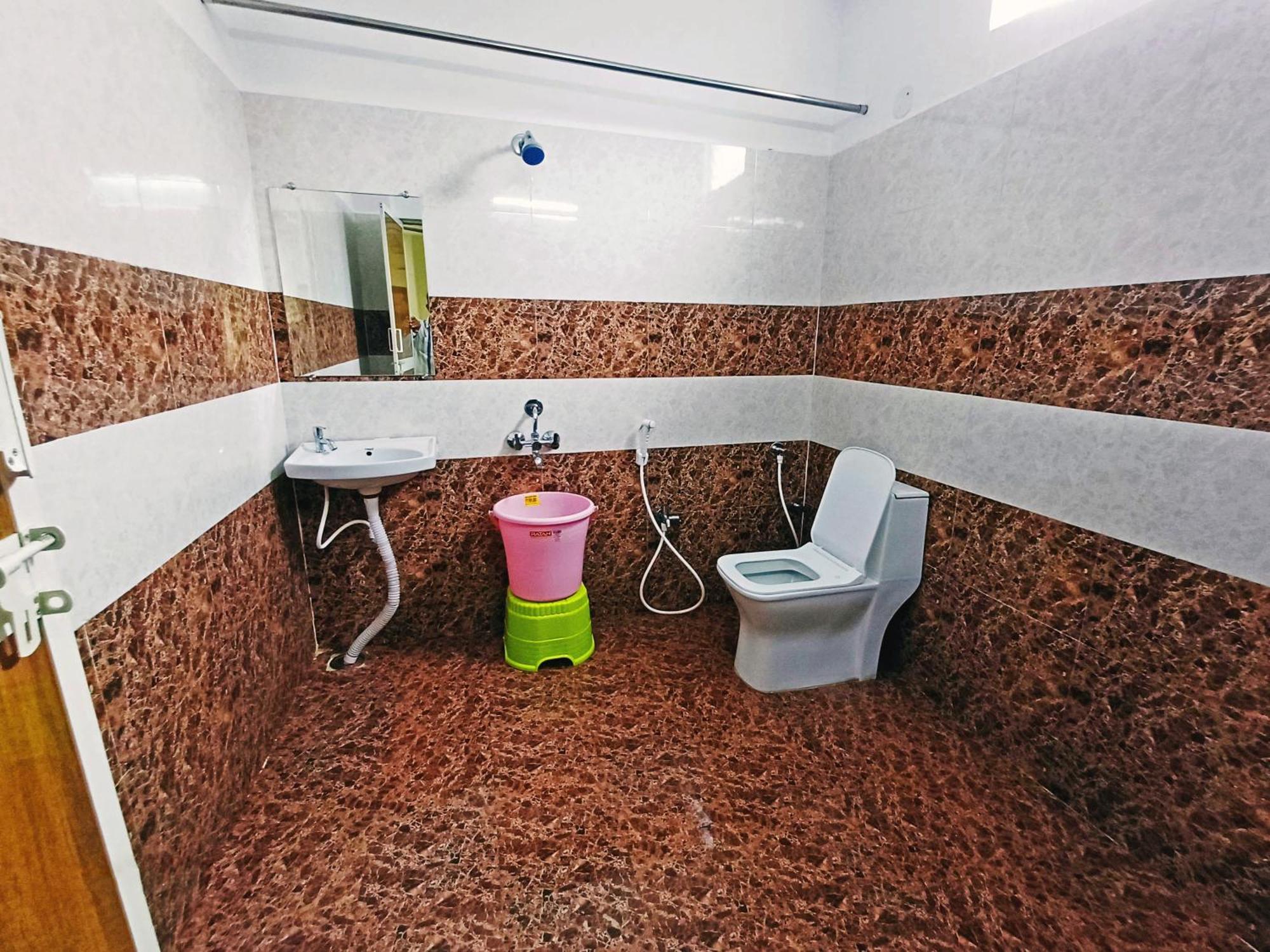 Udupi Deluxe Lodge Gulbarga Kulbarga Exterior foto
